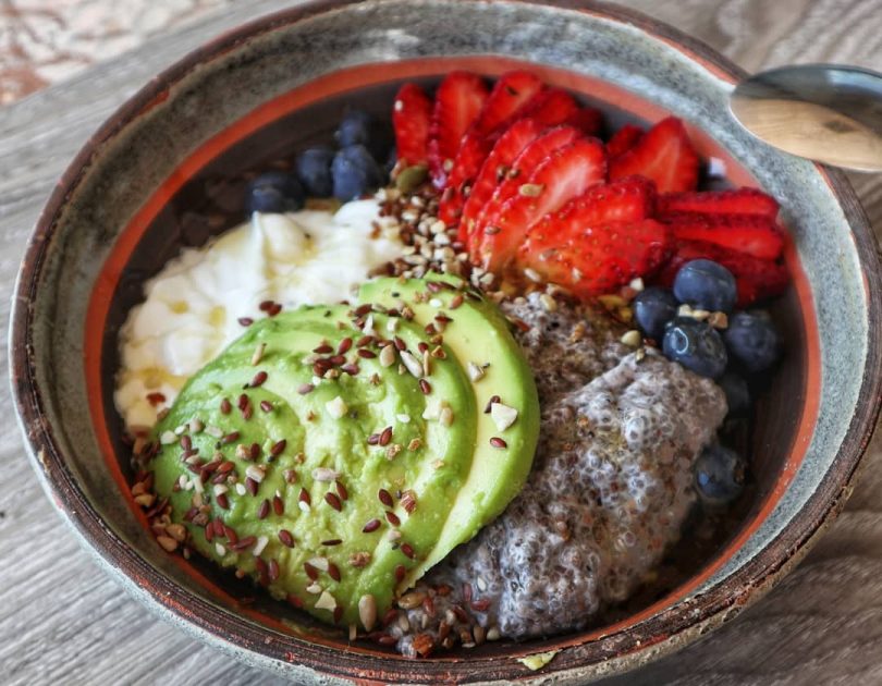 Chia Seeds Granola & Berries